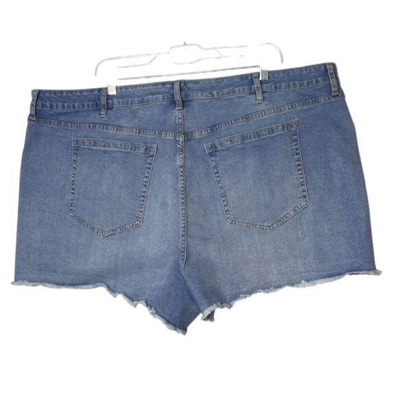 Torrid Womens Plus Sz 26 Denim Shorts Hi Rise Distressed Frayed Hem Blue Stretch - Picture 4 of 6